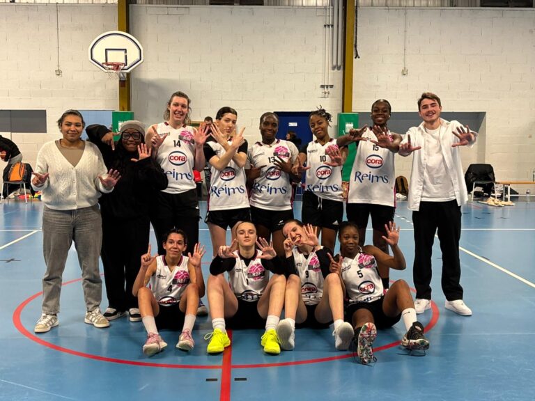 a9688efb-e6a8-42ee-a6f6-e6edc8e6984d